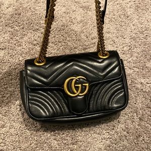 Gucci GG Marmont small matelassé shoulder bag black leather